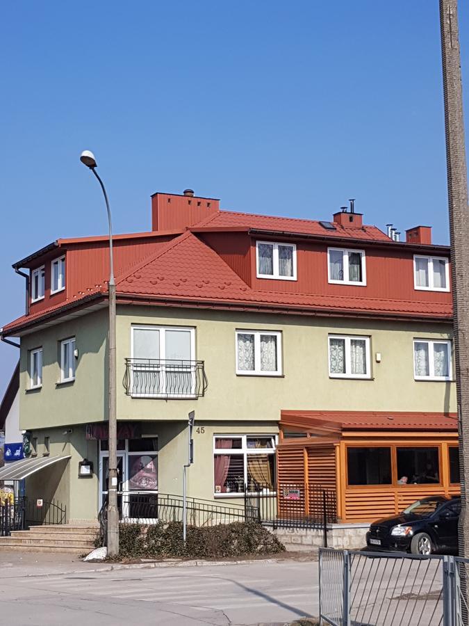Roadway Hostel Kielce Bagian luar foto